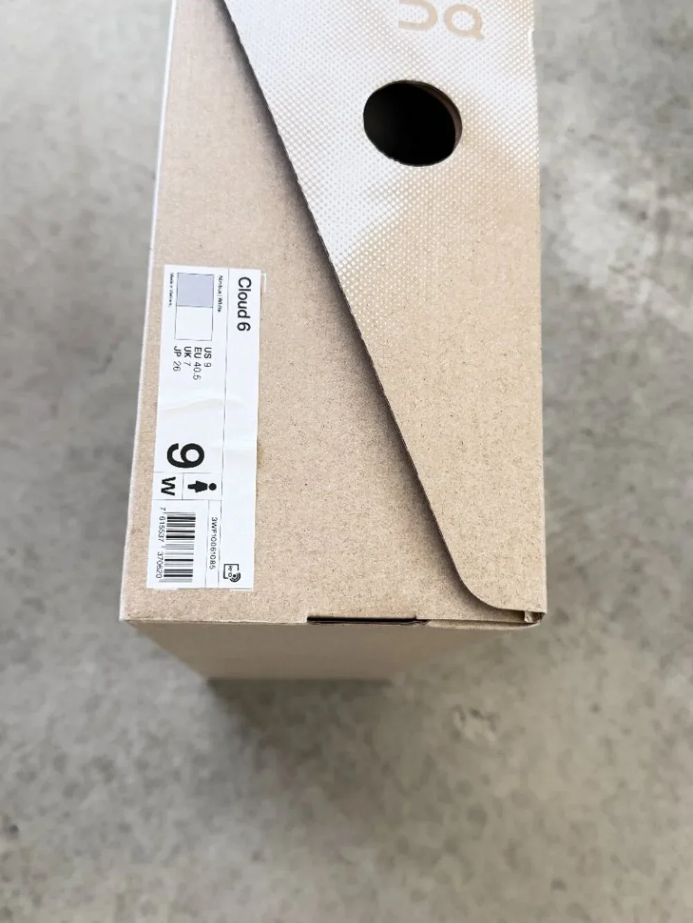 NEW CLOUD 6 sneakers